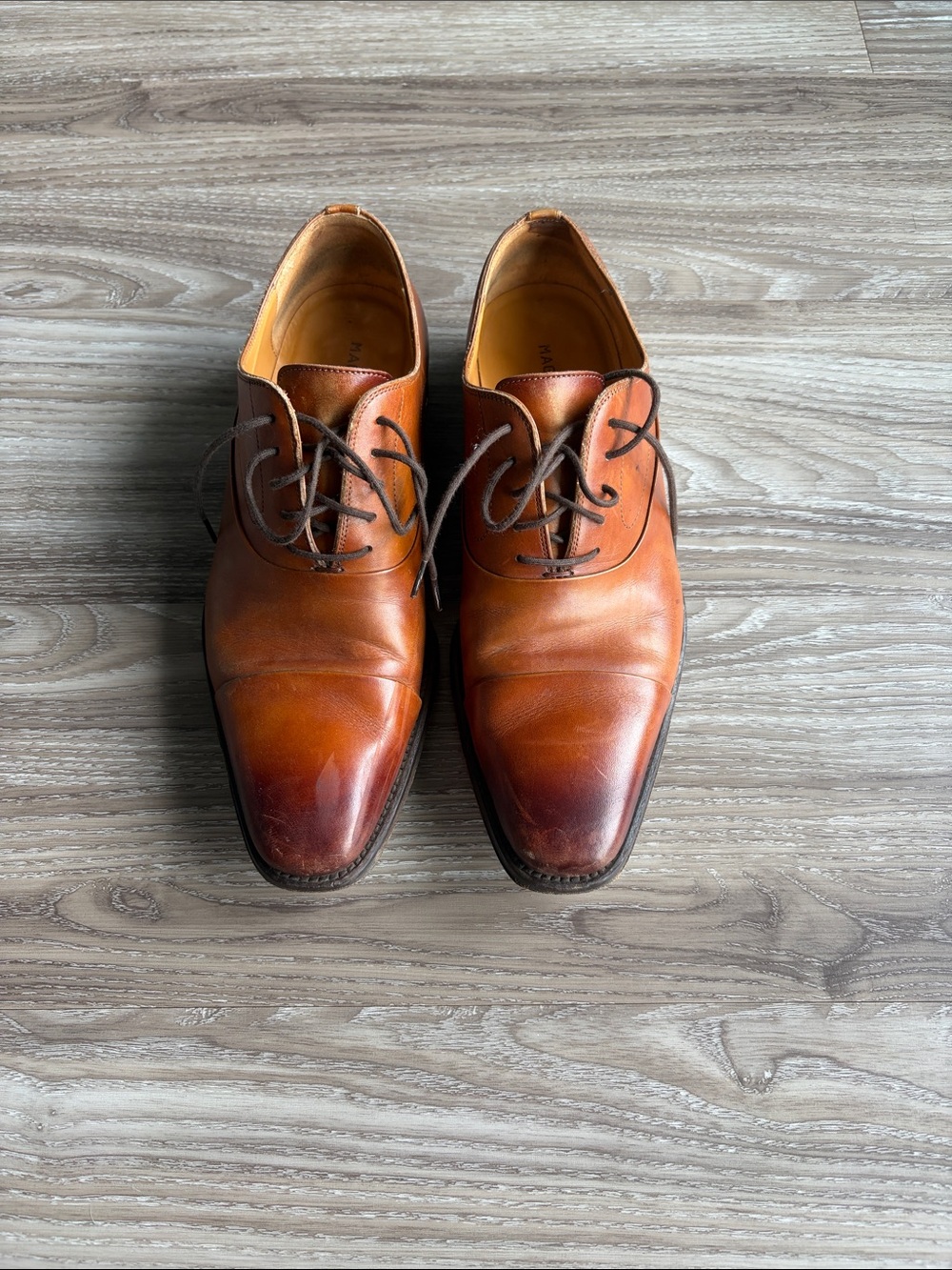 Magnanni Burnished Brown Leather Lace-Up Oxfords